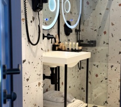 Делюкс двухкомнатный семейный в Mr.Just`s