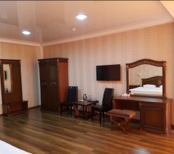 Номер полулюкс с 1 двуспальной кроватью в Лига чемпионов