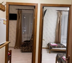 2-комнатный номер стандарт семейный с 4 односпальными кроватями в Русский лес