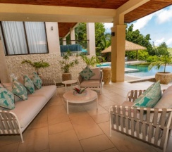 Вилла с бассейном с 4 комнатами в Valmer Resort