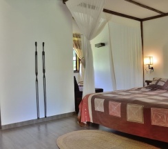 Двухместный номер Standard c 1 комнатой с видом на сад двуспальная кровать в Arumeru River Lodge