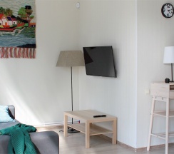 Коттедж с 2 спальнями (Отдельно стоящий дом) в Искатель