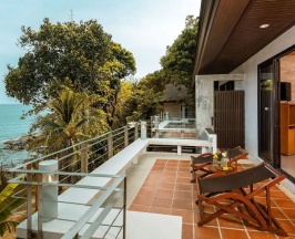 Двухместный номер Pavillion Deluxe рядом с пляжем двуспальная кровать в Baan Krating Phuket Resort