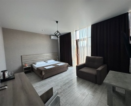 ПОЛУЛЮКС в Max SPA