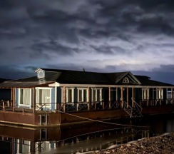 Номер Делюкс "Восток" в Времена Года