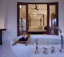 Двухместный Pool Villa люкс двухуровневый c 1 комнатой двуспальная кровать в SALA Samui Choengmon Beach