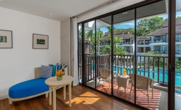 Двухместный номер Superior с видом на бассейн двуспальная кровать в Amari Koh Samui