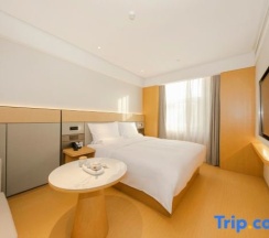Двухместный номер Superior двуспальная кровать в Grand Asoke Suites Boutique Residence