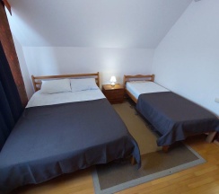 Пятиместный номер Economy с видом на горы в Горная лаванда