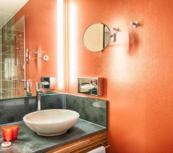 Двухместный номер Comfort двуспальная кровать в Leonardo Hotel Berlin Mitte
