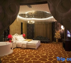 Номер Luxury в Yiyue Express Hotel