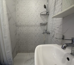 Комфорт №10 с балконом в Анита