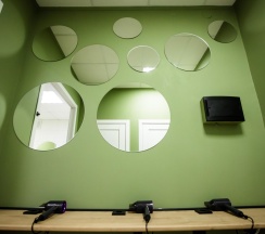 Кровать в 4-местном общем женском номере в Pillow Hostel