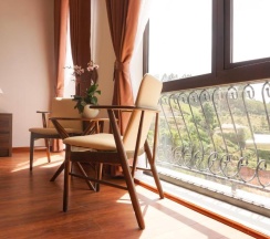 Номер Deluxe в Amia Hotel