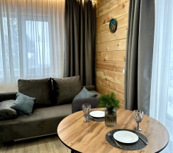 Апартаменты вместимостью 2+2 2 этаж (№7) в Сибирский