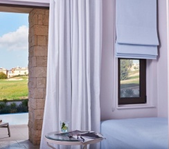 Семейный номер Standard с видом на море в Aphrodite Hills Hotel