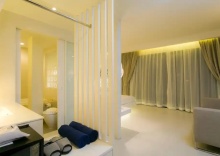 Двухместный номер Deluxe двуспальная кровать в The House Patong Hotel