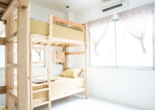 Кровать в общем номере в Domingo Hostel Donmuang