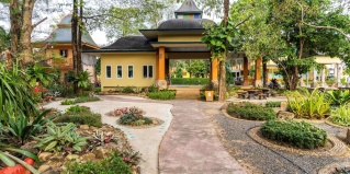 пляж Клонг Прао: Курортный отель Coconut Beach Resort