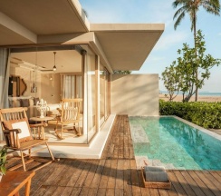 Двухместная вилла Pool Beachfront двуспальная кровать в Devasom Khao Lak Beach Resort & Villas