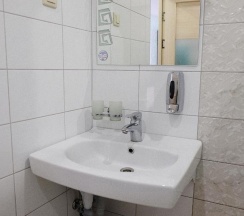 Номер улучшенный с 1 двуспальной кроватью в Райc