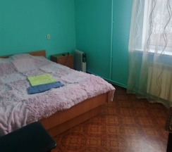 Домик на шесть мест (первый этаж 3, второй этаж 3) в Камелия