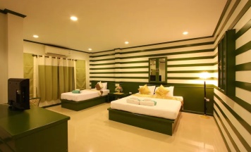 Двухместный семейный люкс двуспальная кровать в The Green Beach Resort