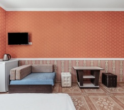 Трёхместная студия Standard с видом на внутренний двор в Green rent