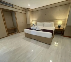 Одноместный полулюкс в Diamond Plaza Hotel Suratthani