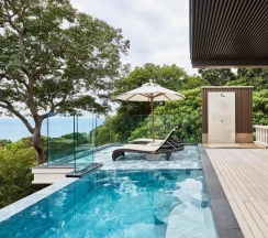 Двухместный полулюкс с бассейном with ocean view двуспальная кровать в Trisara Villas & Residences Phuket