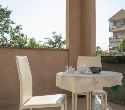 Трёхместные апартаменты с 2 комнатами односпальная кровать в Fellini - Family Flat
