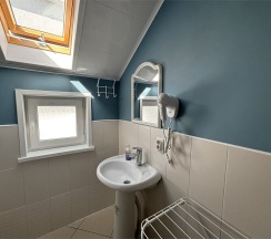 Двухместный номер с Удобствами (Мансарда) в Краски