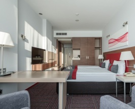 Стандарт Плюс c двумя раздельными кроватями в Ramada by Wyndham Yekaterinburg Hotel&Spa
