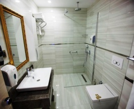 Одноместный номер Deluxe с видом на окрестности двуспальная кровать в Azura Deluxe Resort & Spa
