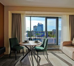 Сити Вип 7 в Ластадие