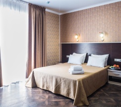 Стандартный 3-местный с балконом с видом на бассейн в Верона