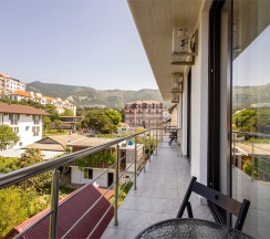 Номер первой категории "Комфорт с балконом" в Mari