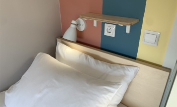 Одноместный номер с кроватью-чердак с общей ванной комнатой в Форвикс