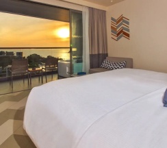 Номер SIS Over The Sea с частичным видом на море в The SIS Kata Resort — Adult Only
