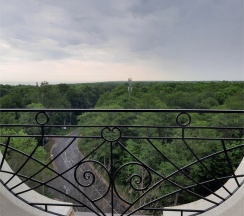 Апартаменты с панорамным видом и балконом в Park House