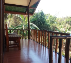 Двухместное бунгало (двуспальная кровать) в Phi Phi Jungle Hill Bungalow