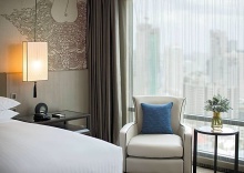 Двухместный люкс c 1 комнатой двуспальная кровать в Отель Bangkok Marriott Marquis Queen’s Park