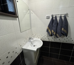 Коттедж для 9 человек в Holiday house