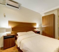 Двухместный номер Large двуспальная кровать в Laguardia Hotel