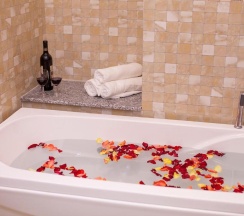Семейный номер Standard с балконом и с красивым видом из окна в Phuong Nam Guest House
