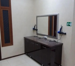 Кровать в общем номере в Shelter Hostel