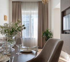 Апартамент с видом на парк в Grand Royal Residences