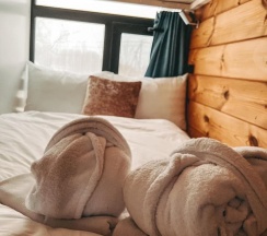 Дом на дереве Цветы сакуры в Вазуза Лав