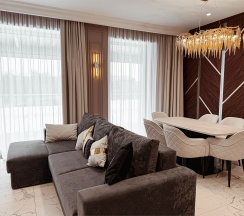 Люкс- спальня. Корпус 4- ресторан в Luxor Resort