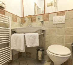 Четырёхместный номер Standard в Hotel Tivoli Prague
